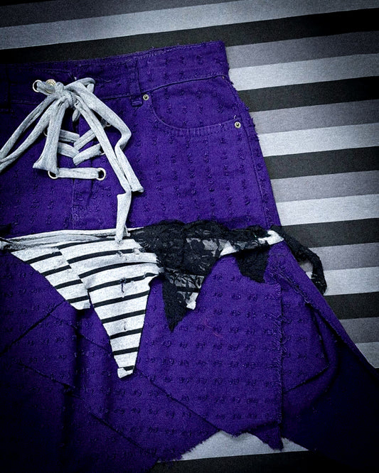 falda violeta emo