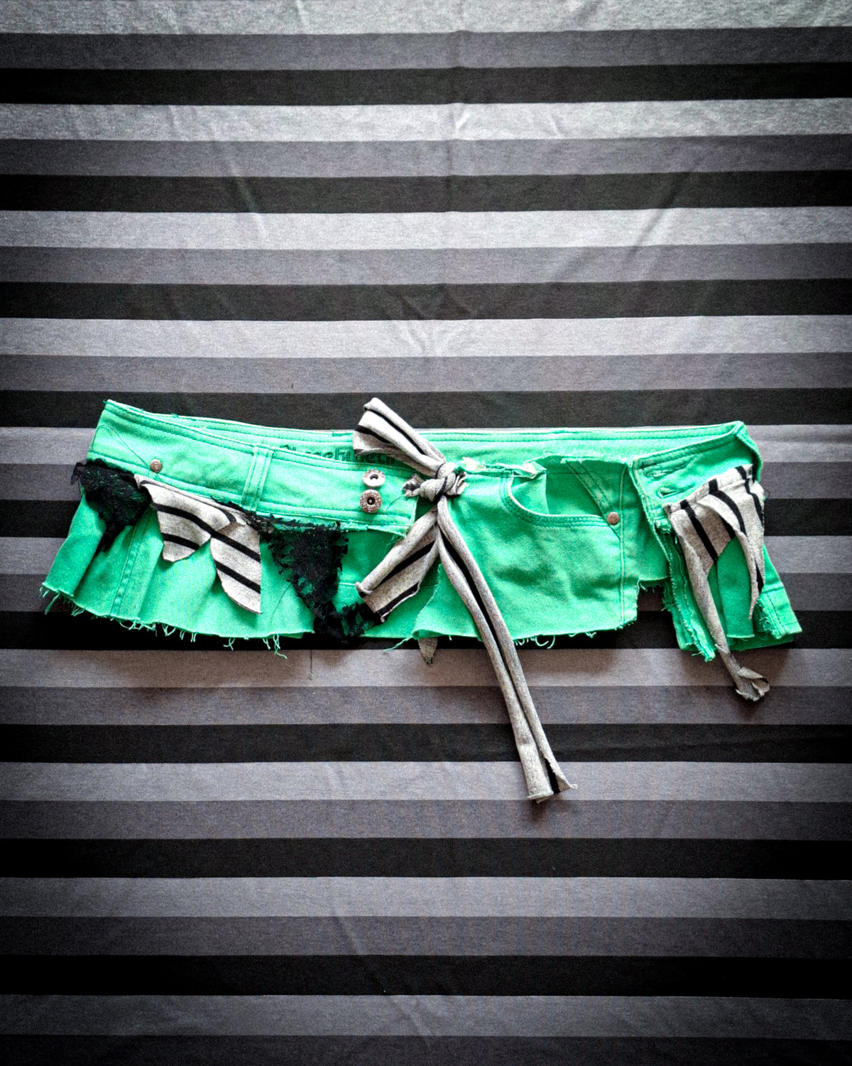 sobrefalda retazos verde