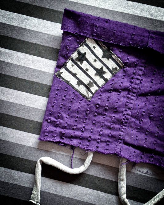 top encorsetado violeta (detalle)