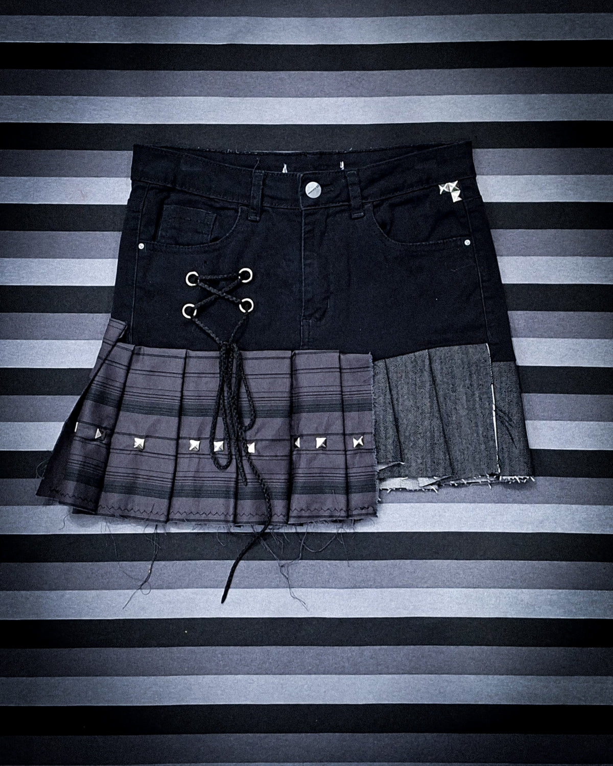 falda negra y gris con tachas